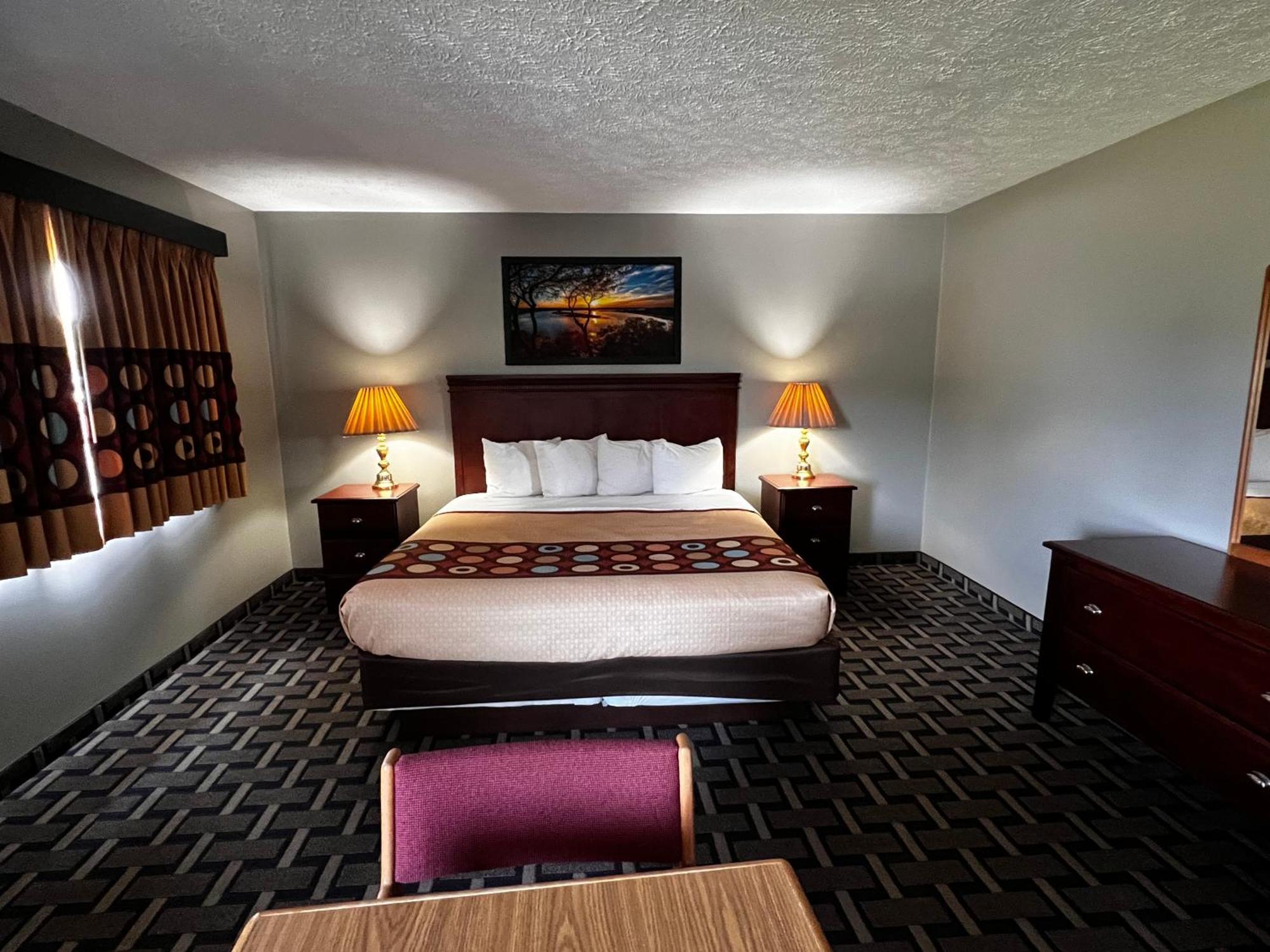 Sky Lodge Inn & Suites - Delavan Eksteriør billede
